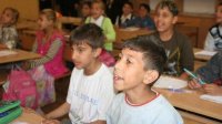 Европейские средства призваны в помощь обучению детей нацменьшинств и возвращению их в школу
