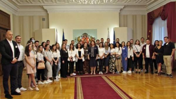 Региональную политику обсуждают в Софии молодые представители Балкан