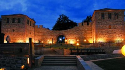 Крепость Цари-Мали-град в оперной музыке и свете