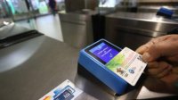 Валидаторы в общественном транспорте могут снимать деньги с электронных кошельков