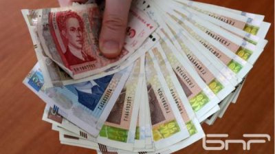 Менее 50% компаний в Болгарии выплатят рождественские бонусы в 2024 г.