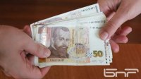 Мужчины в Болгарии получают более высокие пенсии и зарплаты, чем женщины