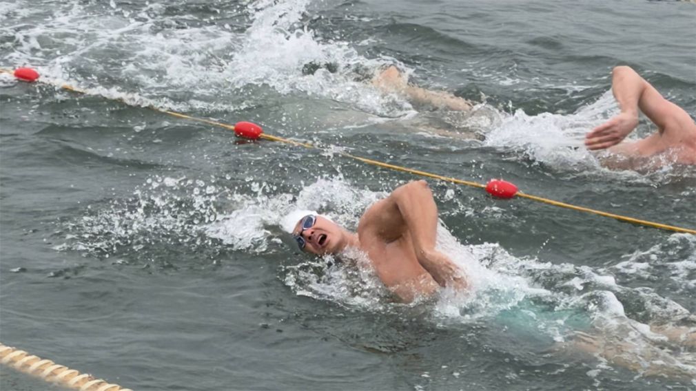 Цанко Цанков завоевал три медали на Кубке мира по зимнему плаванию в Гдыне