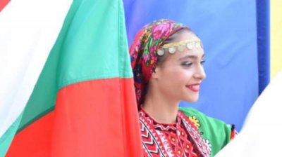 «Фольклор делает нашу страну уникальной в Европе и в мире», – считает молодой Милен Миланов