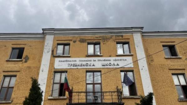 Вынужденные каникулы для учащихся Национальной школы прикладного искусства в Трявне