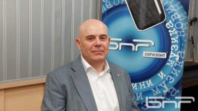 Главный прокурор Гешев не собирается заниматься в политикой, так как "не умеет лгать как болгарский политик"