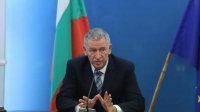 Министр Кацаров призвал болгар вакцинироваться от Covid-19