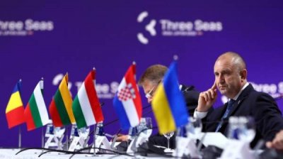 Румен Радев отбыл в Варшаву для участия в форуме Инициативы трех морей