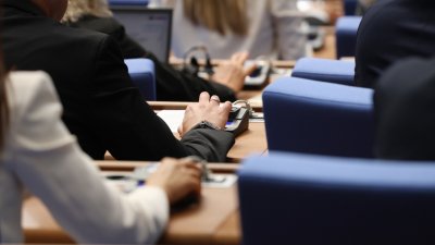 Окончательно отпало ограничение численности избирательных участков вне ЕС