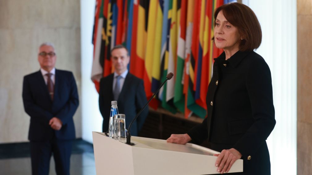 Нейнски будет проверять документы о вступлении страны в Совет мира