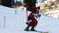 В честь 3 марта, на курорте Пампорово лыжники спустятся с вершины Снежанка в национальных костюмах