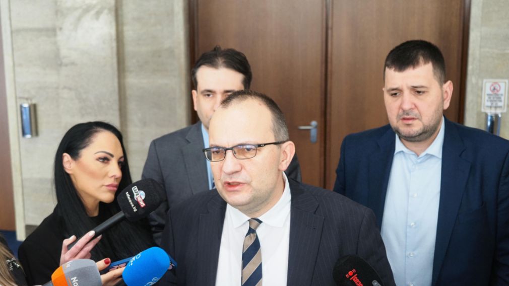 &laquo;Демократическая Болгария&raquo; потребовала объяснений по поводу цен на топливо