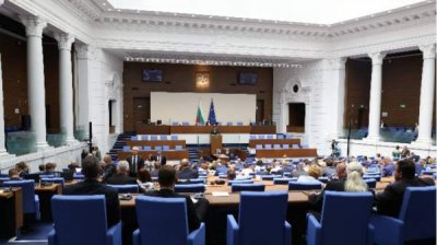 Парламент обязал Минздрав предпринять меры по защите медиков от насилия