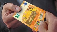Банкноты номиналом 50 евро с надписью на кириллице вводятся в обращение с 4 апреля