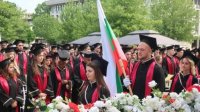Выпускники-медики уже предпочитают остаться работать в Болгарии