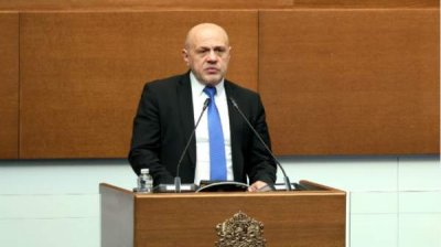 Вице-премьер выступает против перенаправления средств ЕС из фонда сплочения на оборону