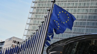 Болгария получила первые 489 млн. евро по программе SAFE
