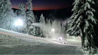Открывают горнолыжные трассы в Боровце для ночного катания