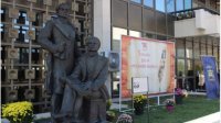 В Благоевграде установили памятник братьям Миладиновым
