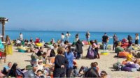 Жители Бургаса наслаждались высокой температурой на пляже