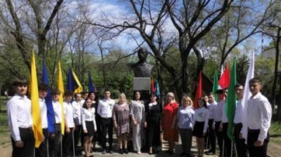 Болградская гимназия им. Георгия Стойкова Раковского готовится к патрональному празднику