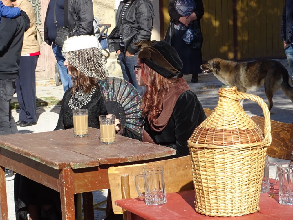 Праздник напитка боза в Радомире напоминает о традиционном для города старинном ремесле
