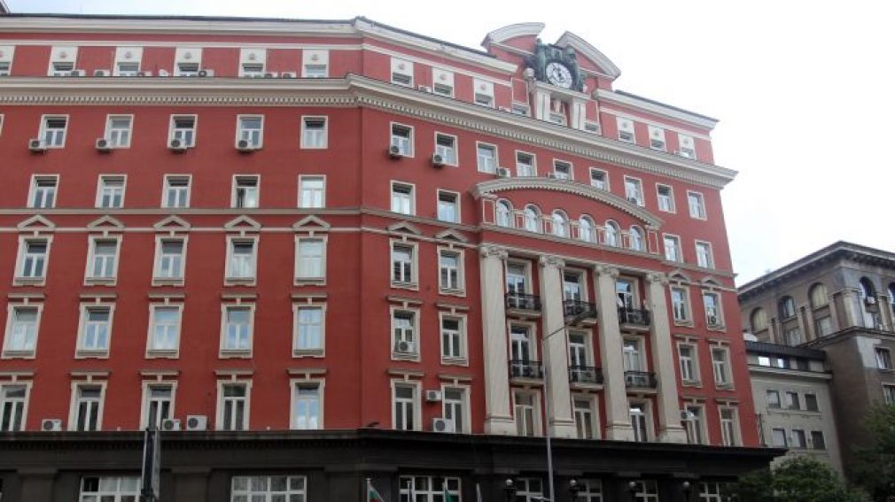 Почти 240 000 рабочих мест будут сохранены, благодаря мере &laquo;60/40&raquo;