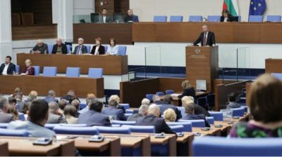Парламент рассматривает дело о результатах выборов