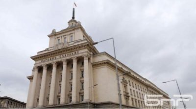 Премьер разъяснит в парламенте свои встречи в Украине