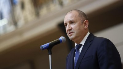 Премьер-министр назвал спекуляцией информацию об обучении российских военных
