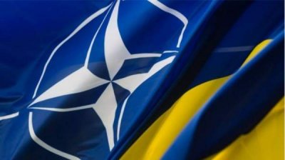 НАТО и Украина обсуждают свободу судоходства в Черном море