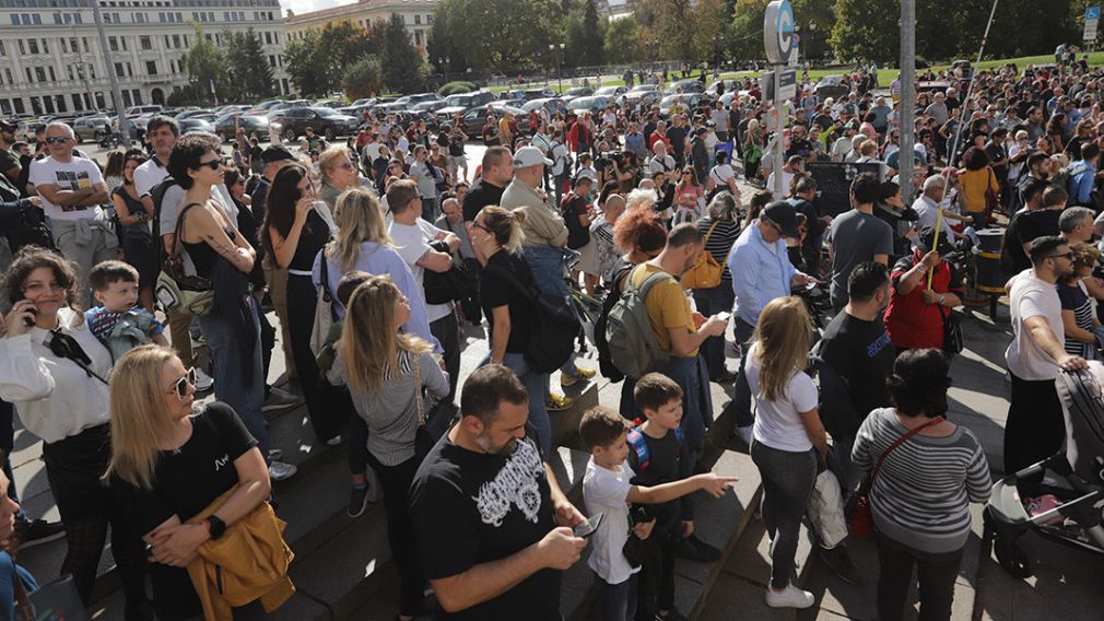 Протесты против отмены машинного голосования в Софии и Варне