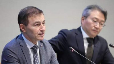 Свободный мир должен "бомбардировать" Северную Корею фильмами и развлекательными программами