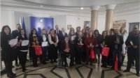 На праздник Василица наградили цыганских медиаторов в области образования