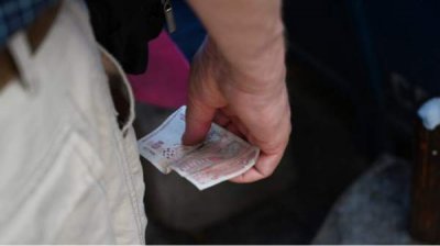 Более высокие пенсии, но и более высокие цены - болгарские пенсионеры по-прежнему чувствуют себя бедными