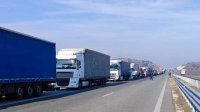 Тестирование на COVID-19 блокирует интенсивный трафик в Грецию