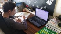 Школьники в Софии и других городах переходят полностью на дистанционное обучение