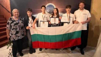 Школьники завоевали четыре медали на Международной олимпиаде по астрономии и астрофизике в Румынии