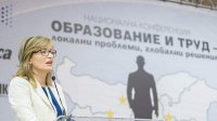 Екатерина Захариева: Мы все быстрее выдаем визы сезонным работникам из третьих стран