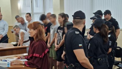 Граждане выйдут на протест после жестокого убийства, совершенного подростками