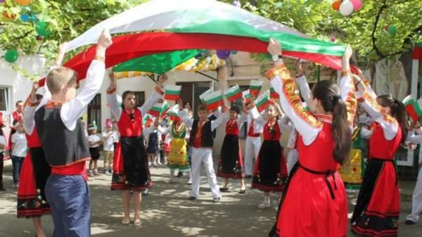 Изучение родного языка для болгар в Украине пока что выглядит гарантированным