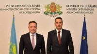 Министр транспорта Георги Гвоздейков встретился с послом Казахстана