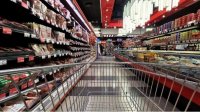 Цены на основные продукты питания становятся социально невыносимыми