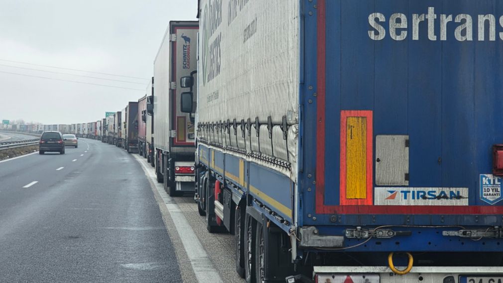 Интенсивный трафик на двух пограничных пунктах с Турцией