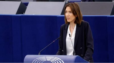 Председатель фракции &quot;Обновляя Европу&quot; призвала ЕК срочно направить миссию в Болгарию