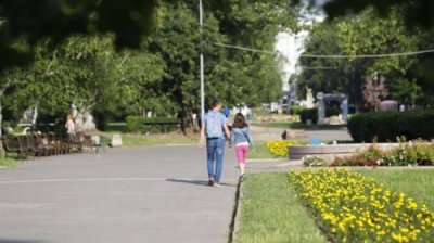 Снова солнечно и жарко с предупреждением о высокой температуре