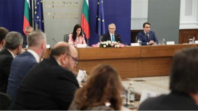 Кабмин послам ЕС: Сбор на транзит российского газа коснется только "Газпрома"