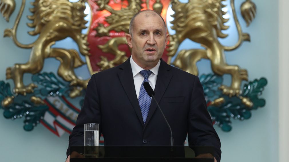 Президент Радев призвал к досрочным выборам