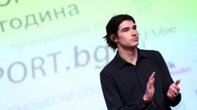 Никола Цолов победи в спринте за Голямата награда на Бахрейн във Формула 3