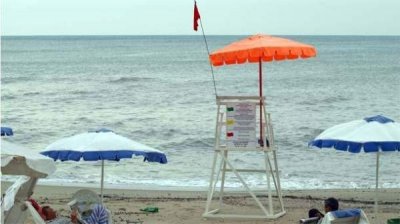 Болгарские спасатели на пляже хорошо подготовлены, но их не хватает